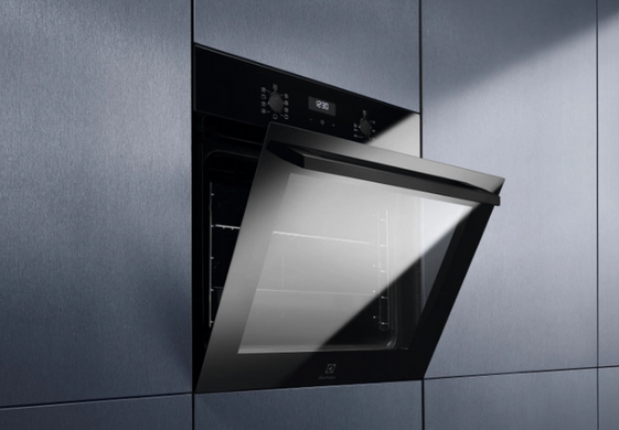 Вбуд. духовка ELECTROLUX EOF5C50BZ EOF5C50BZ фото
