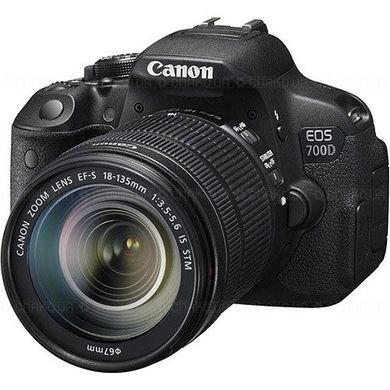 Фотоапарат Canon EOS 700D Kit 18-135mm IS 17151 фото