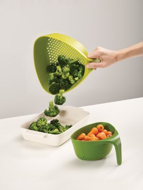 Набір друшляків Nest&trade; із закругленими куточками для зручного висипання продуктів, 2 пр Joseph Joseph Nest Colander 40093 01000597 фото